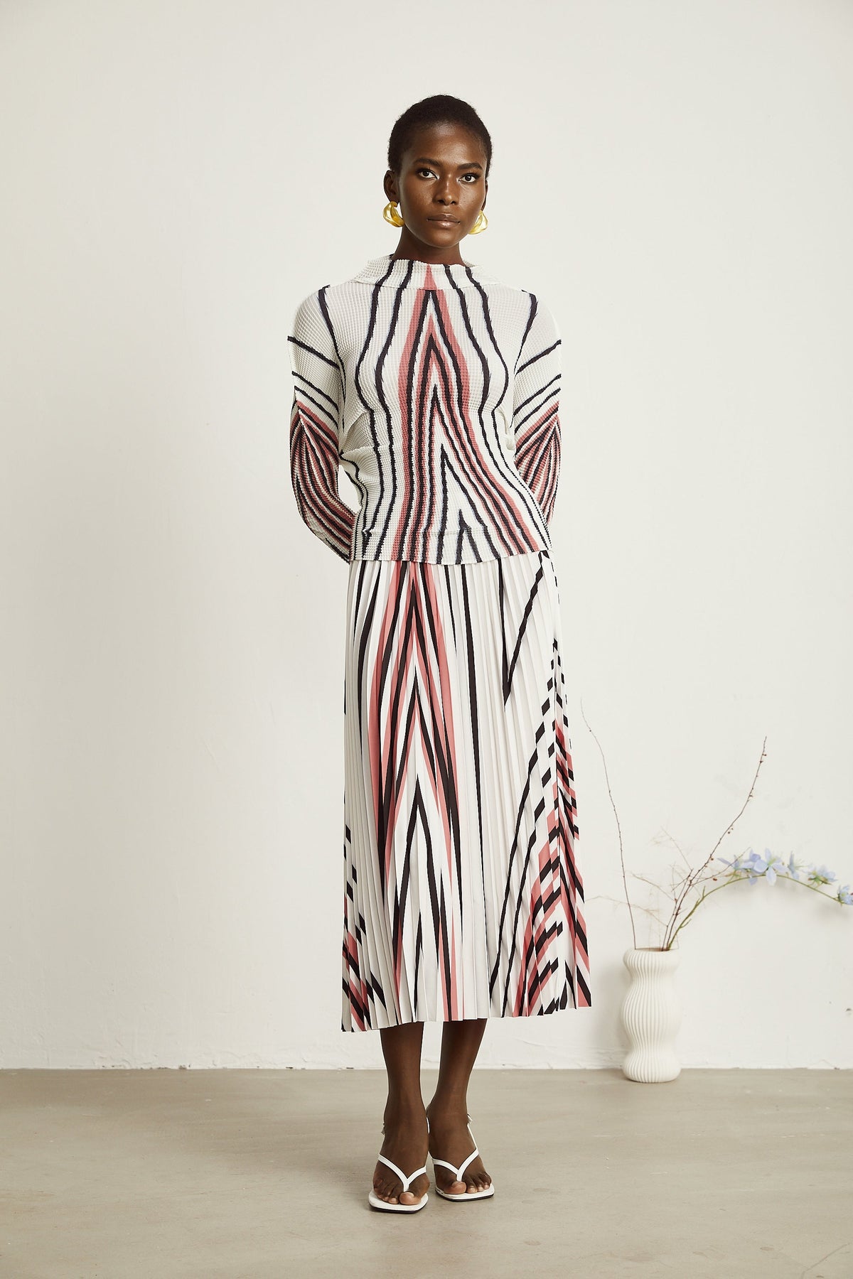 Désirée line-print stretch top & skirt matching set