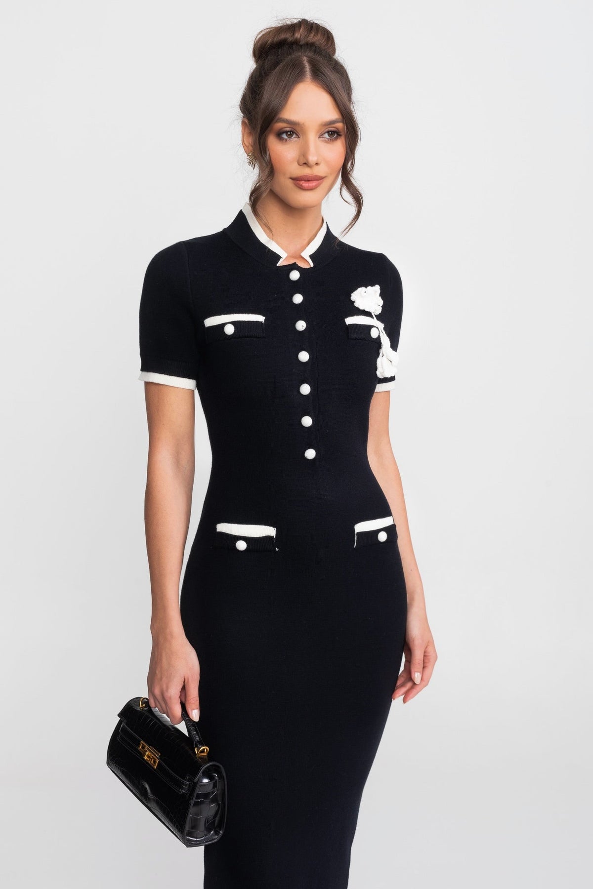 Ribbed Knit Midi Dress With Contrast Trim And Decorative Pockets - Black