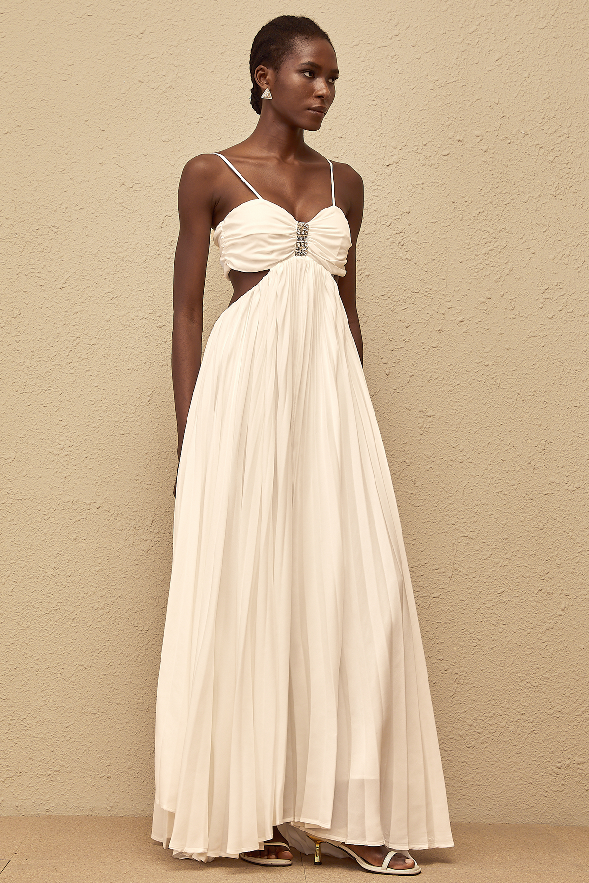 Bérénice White Cut Out Pleated Maxi Dress