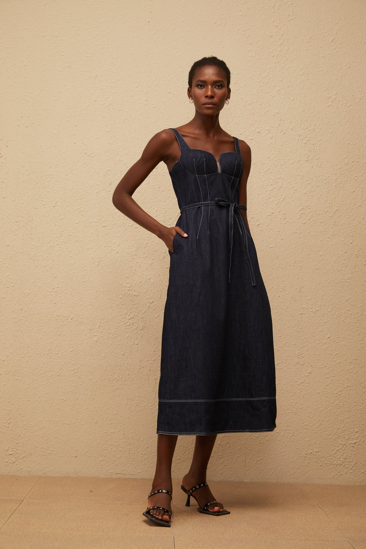 Éclat Indigo Blue Denim Midi Dress
