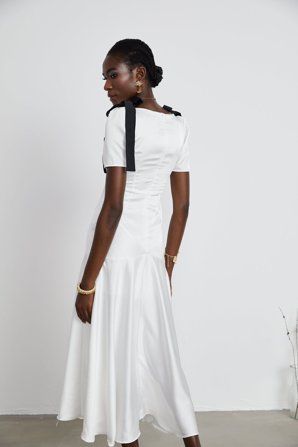 Cyrielle ribbon-detail puff-sleeve maxi dress