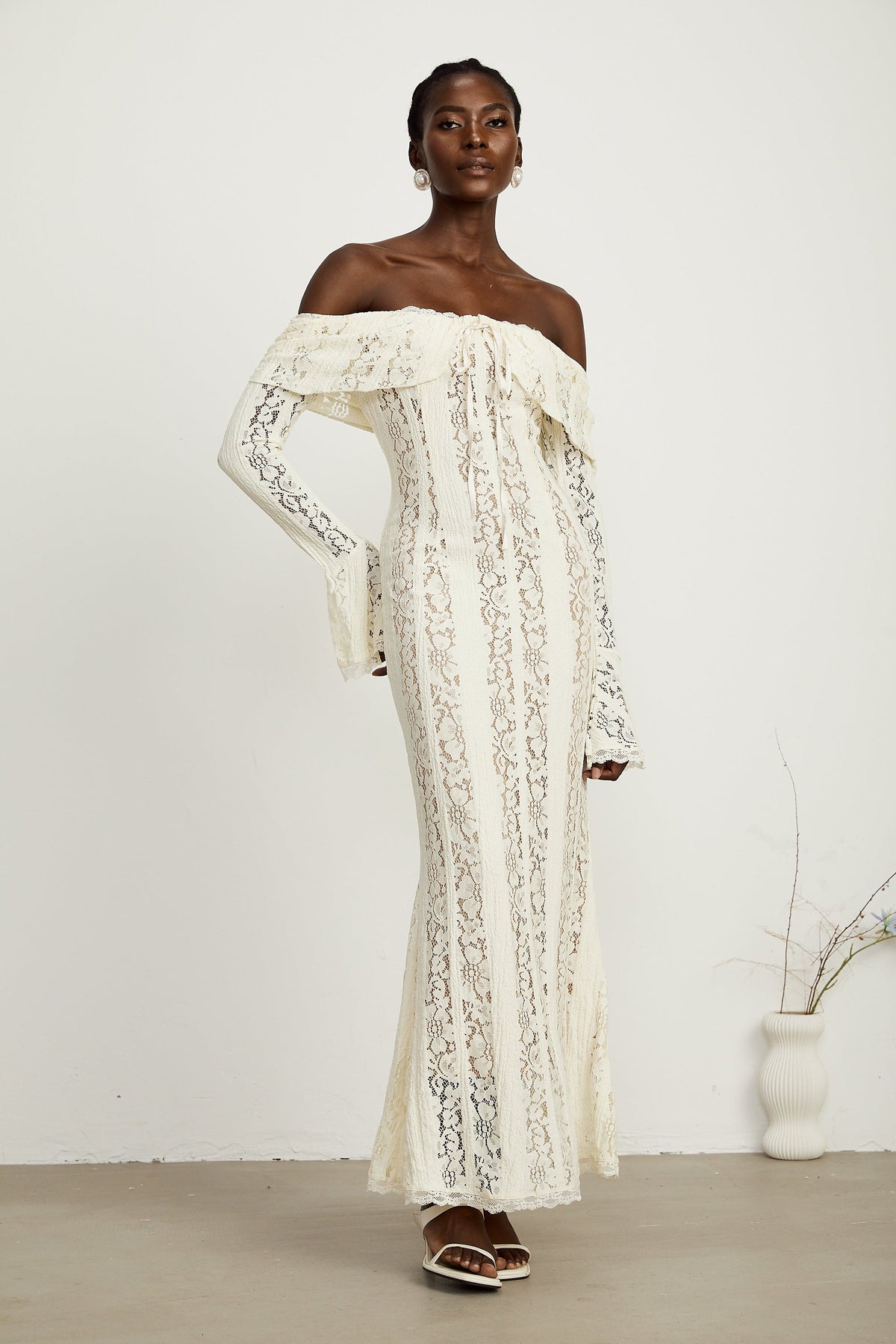 Émeline floral lace flared-cuff maxi dress in Neutrals (Final Sale-US Only)