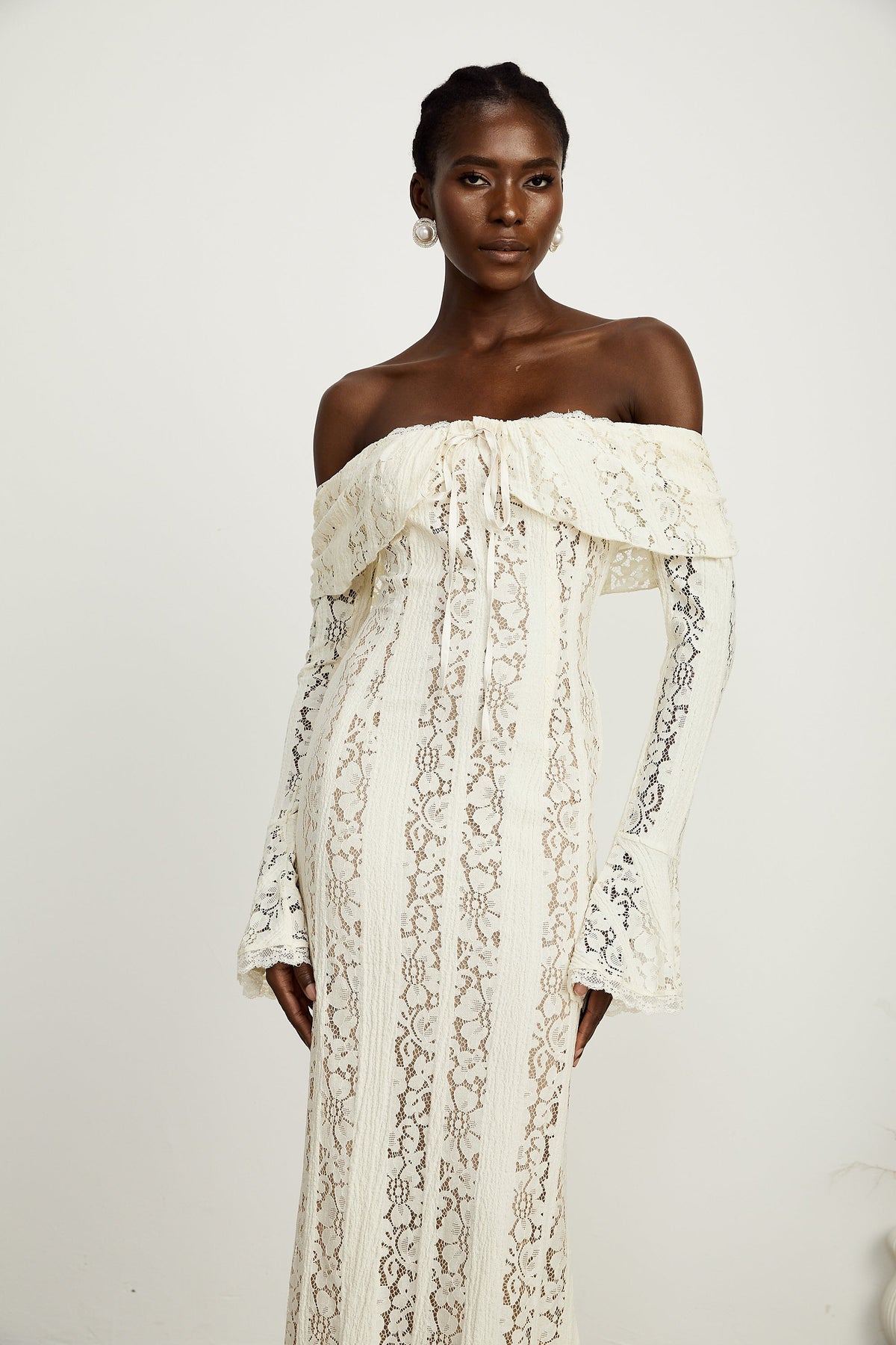 Émeline floral lace flared-cuff maxi dress in Neutrals