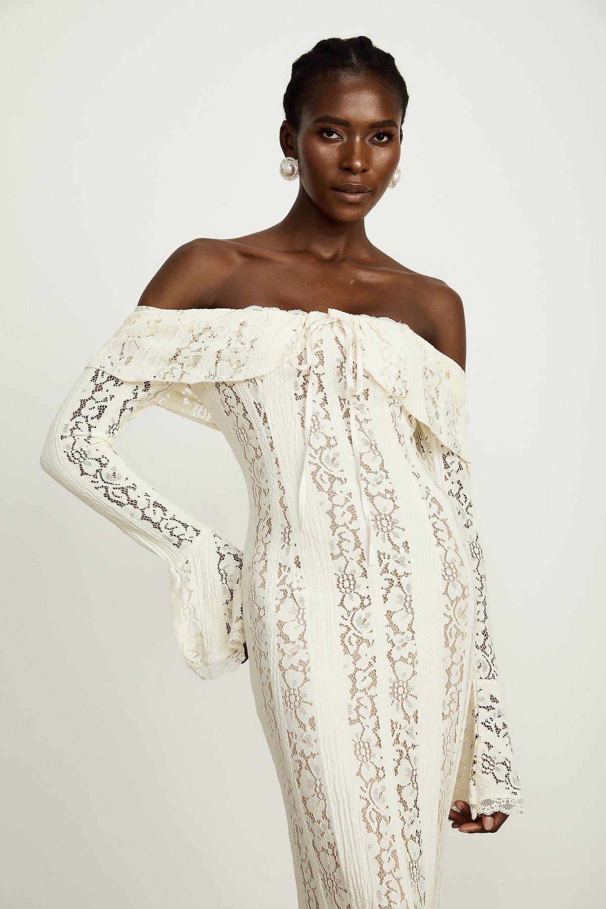 Émeline floral lace flared-cuff maxi dress in Neutrals