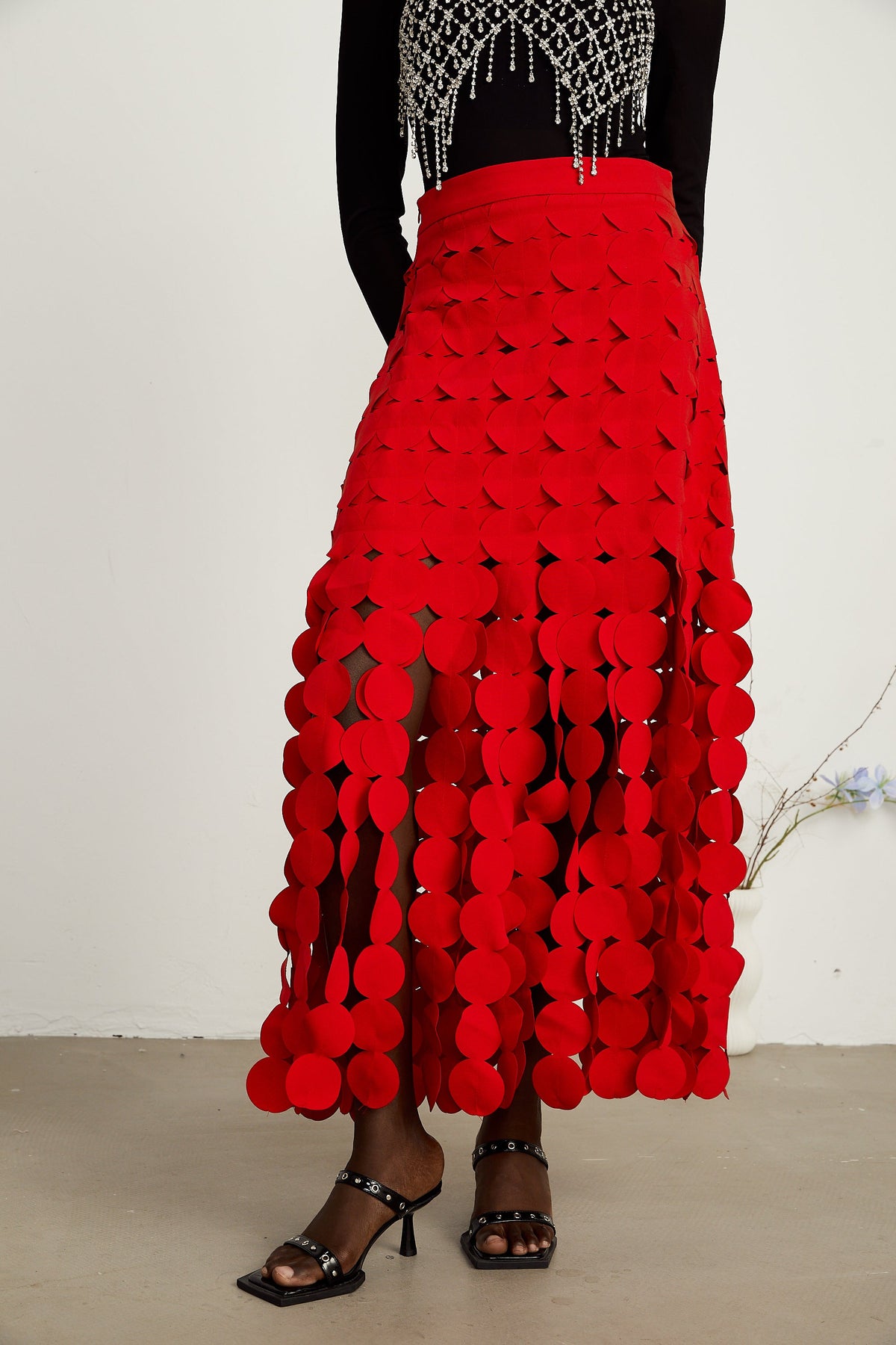 Hanna disc-design fringed maxi skirt in Red
