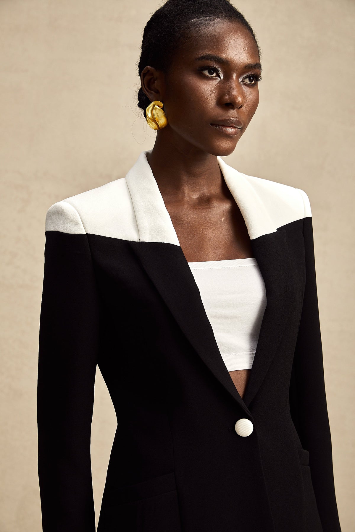 Honorine contrast-color jacket & skirt matching set