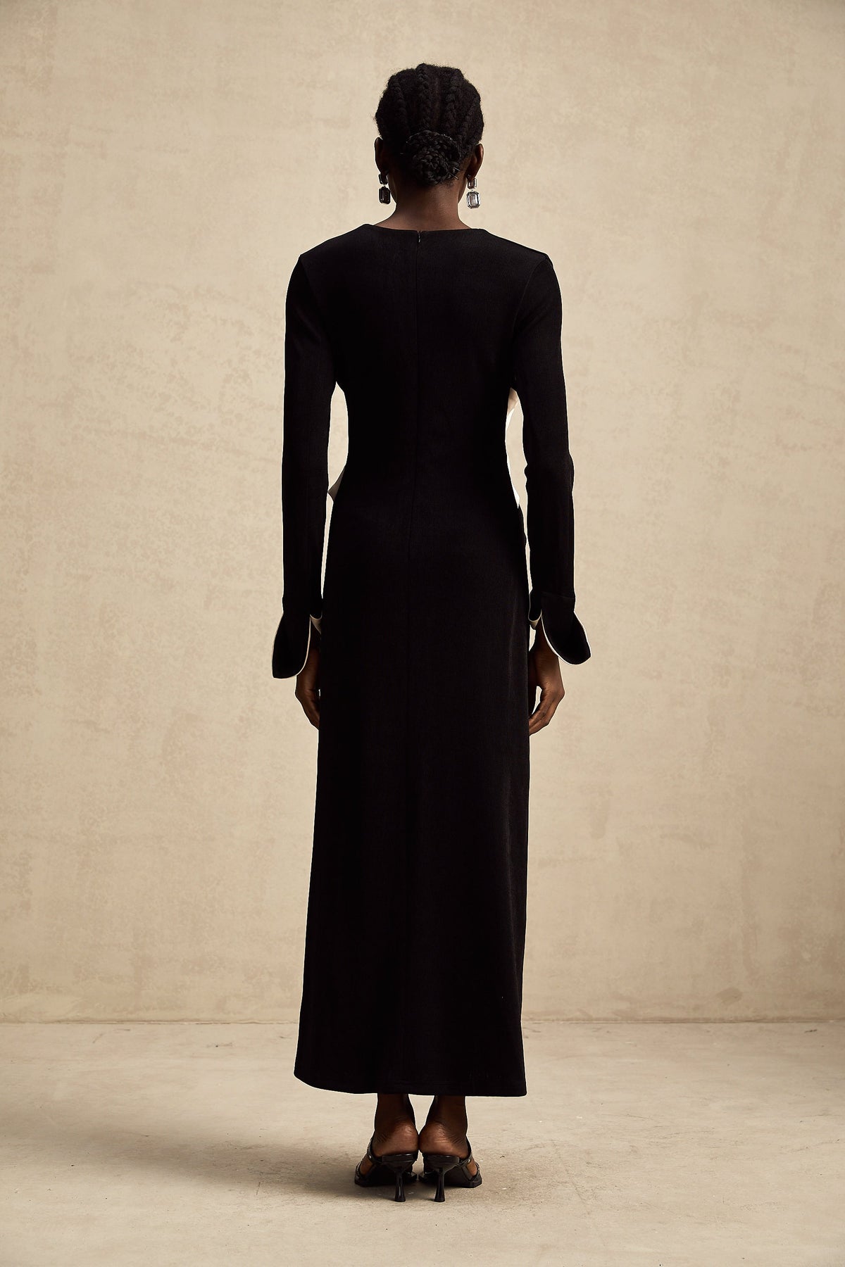 Karine contrast-color bowknot v-neck maxi dress (Final Sale-US Only)