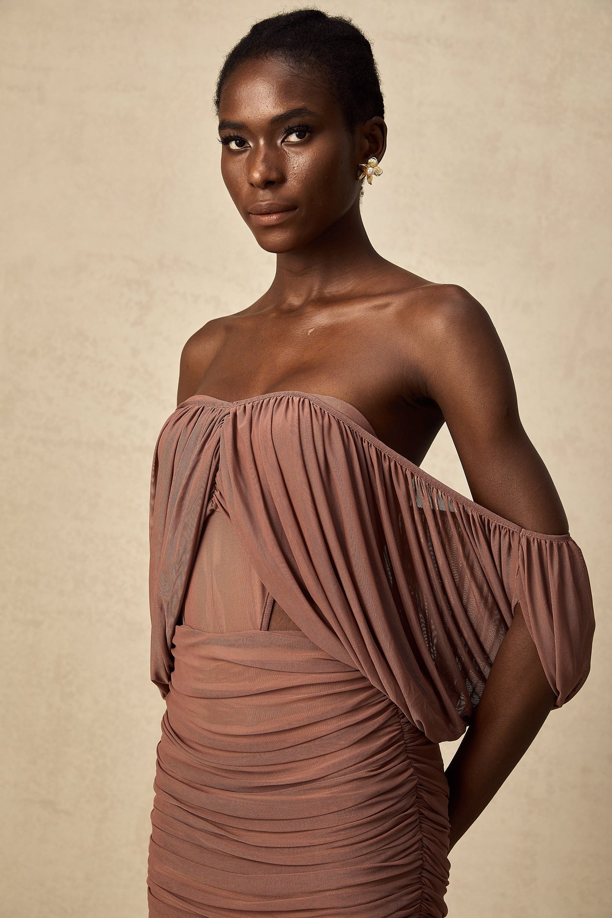 Zohra off-shoulder bodysuit & skirt matching set