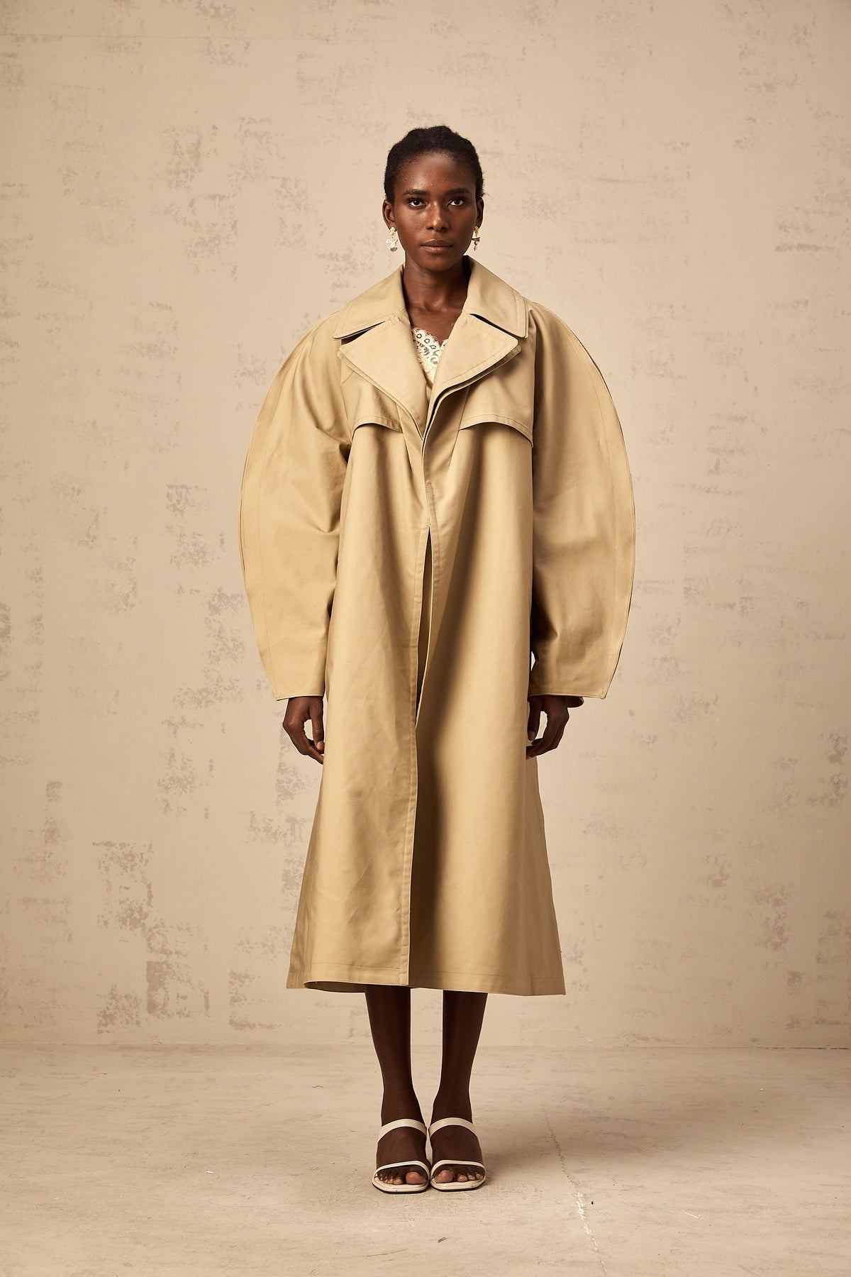 Jaden khaki curved-sleeve trench coat