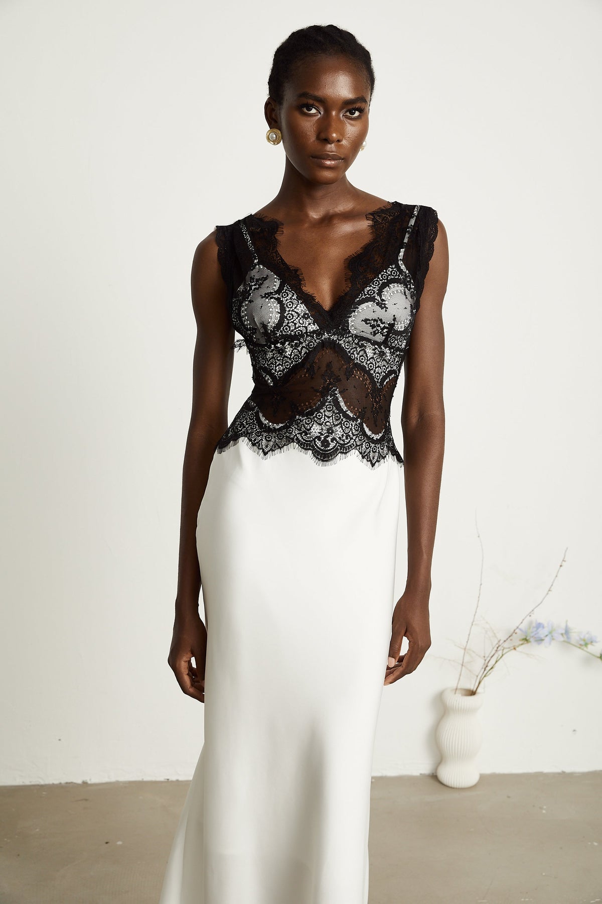 Éléonore Two Tone Lace Detail Maxi Dress (Final Sale-US Only)