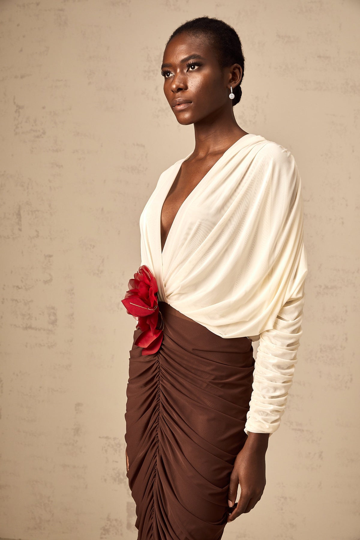Léontine color-blocked flower-brooch ruched midi dress (Final Sale-US Only)