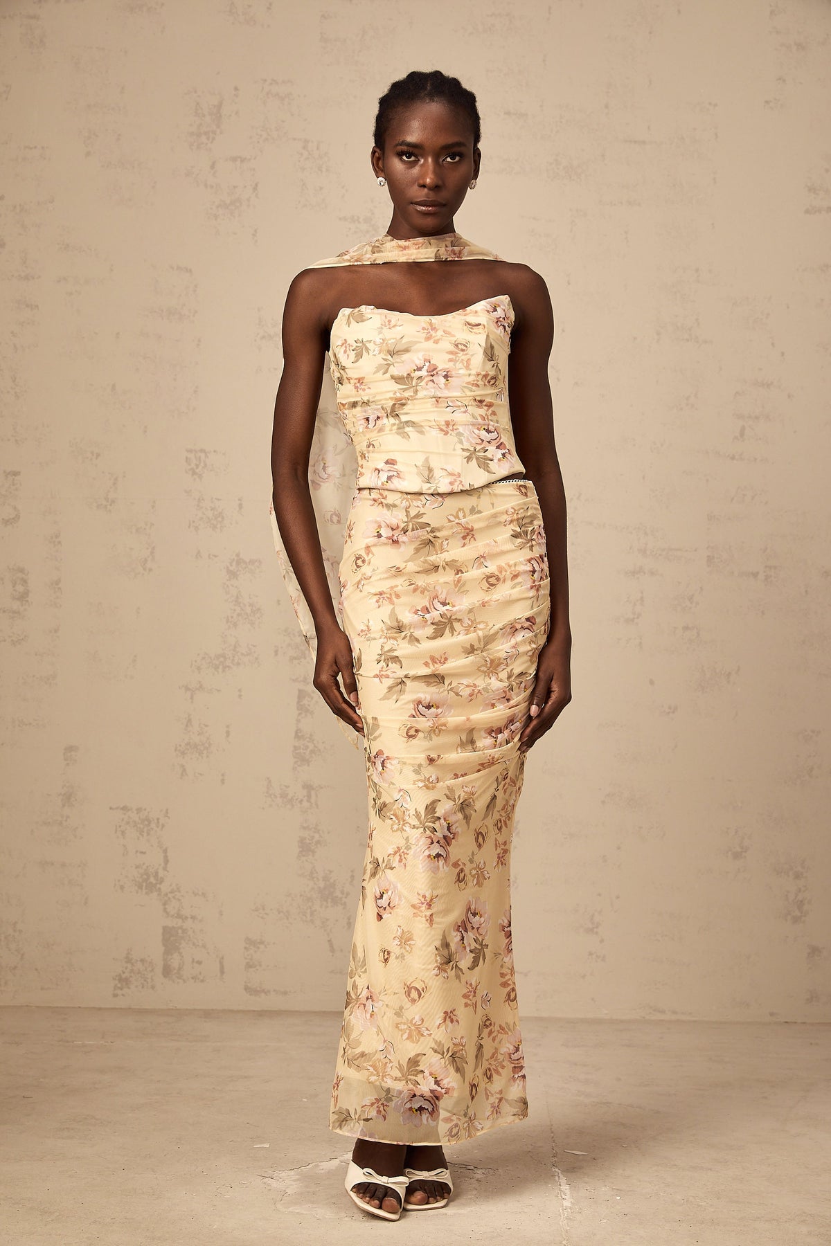 Alizée yellow floral-print fitted top & skirt matching set