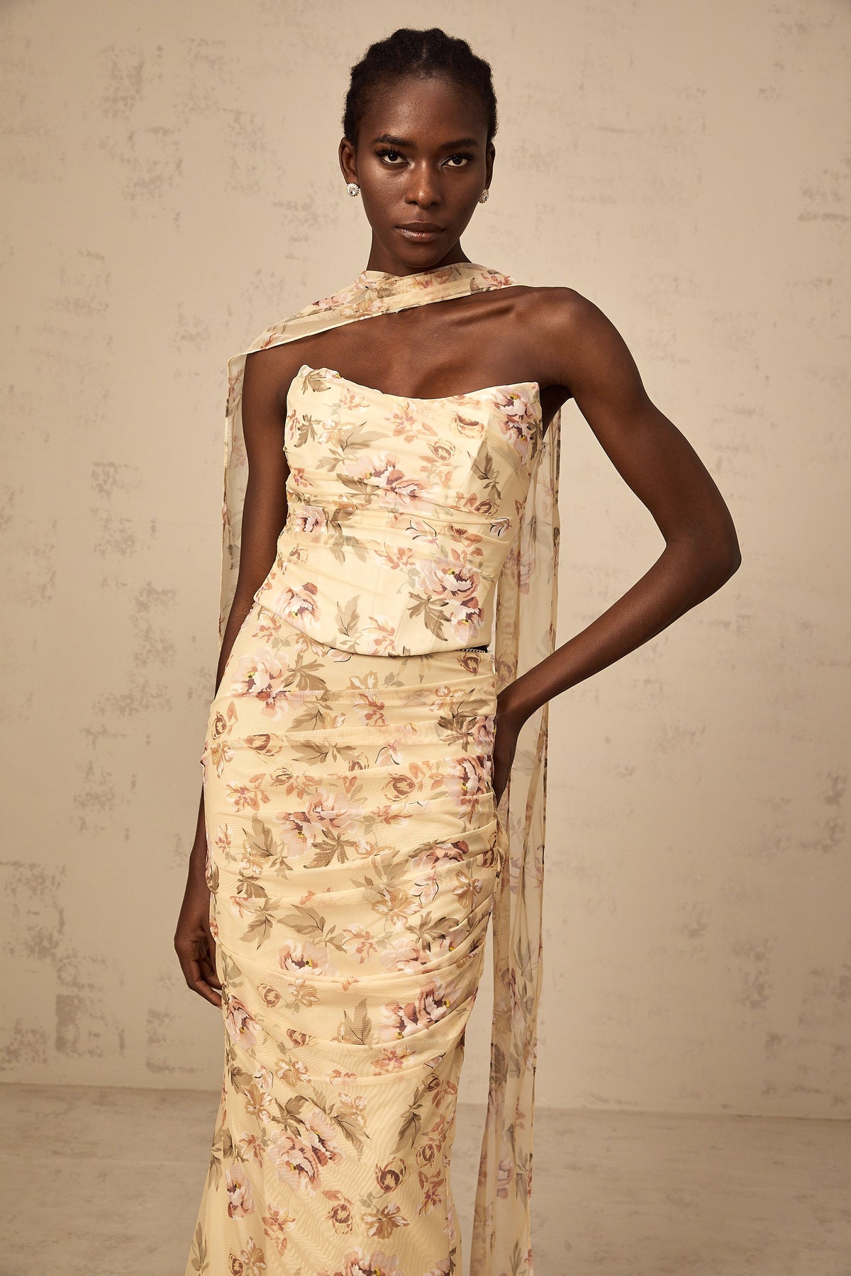 Alizée yellow floral-print fitted top & skirt matching set