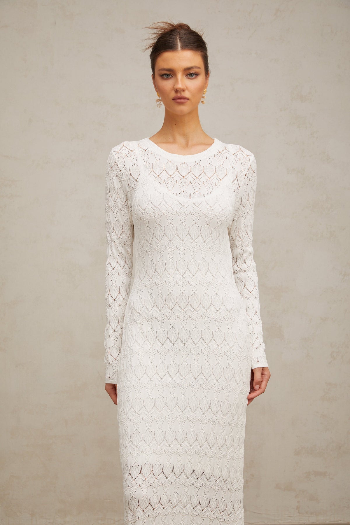 Xénia white crochet-knit midi dress