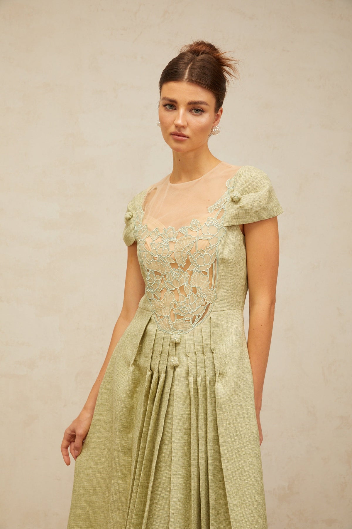 Marianne green flower-motif pleated midi dress