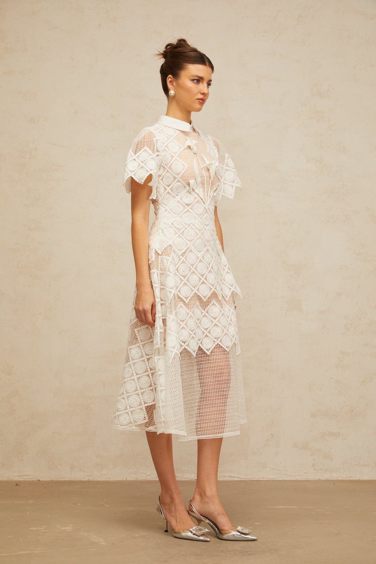 Yasmine white floral-embroidered midi dress