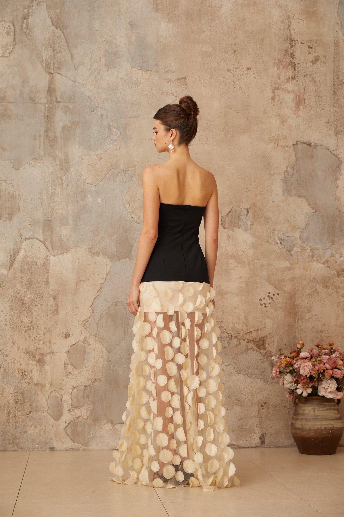 Xénia contrast-color 3d-polka-dot maxi dress