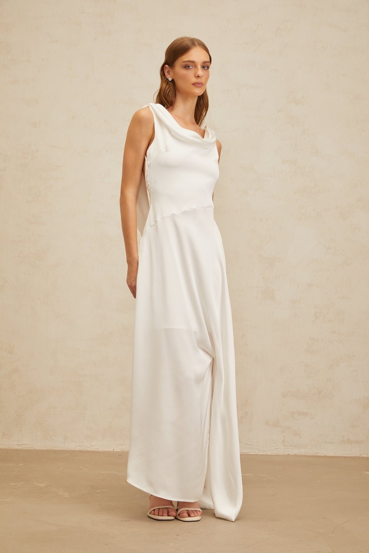 Éliane White Open-Back Satin Maxi Dress