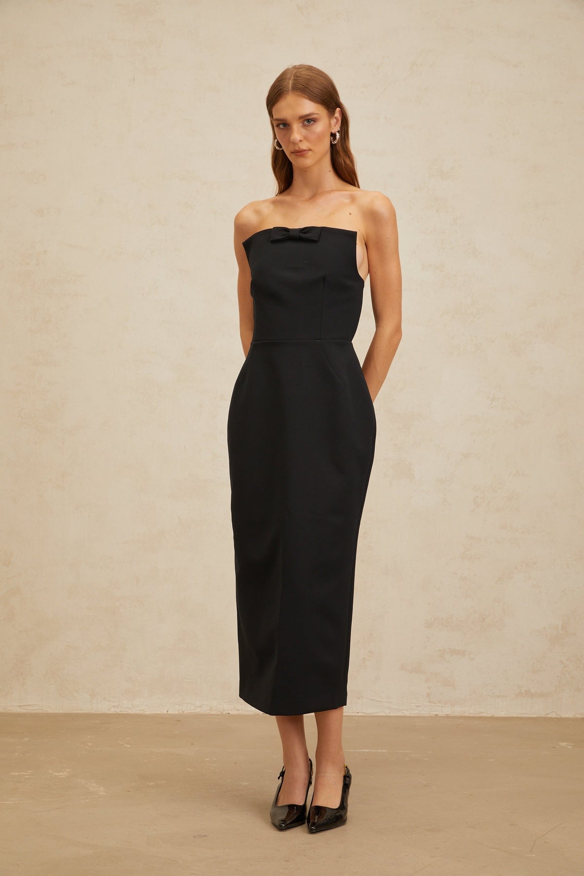 Amaryllis Black Bowknot Off-Shoulder Midi Dress