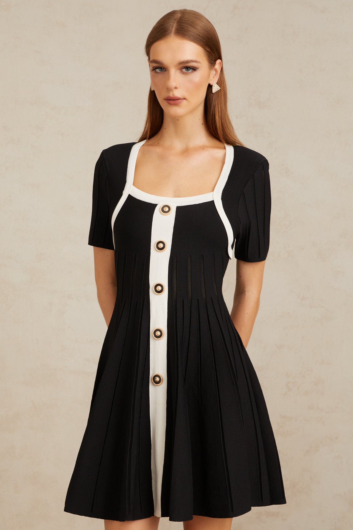 Géraldine Black Contrast Trim Knit Mini Dress