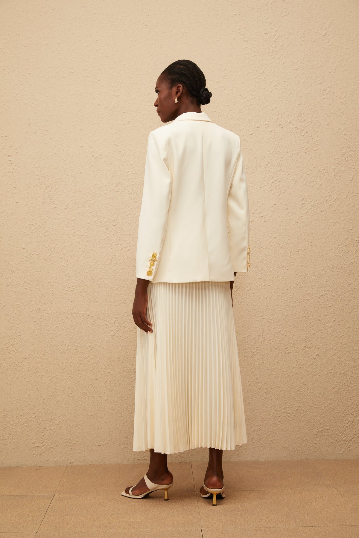 Léonide Neutral Lock Detail Blazer & Skirt Set