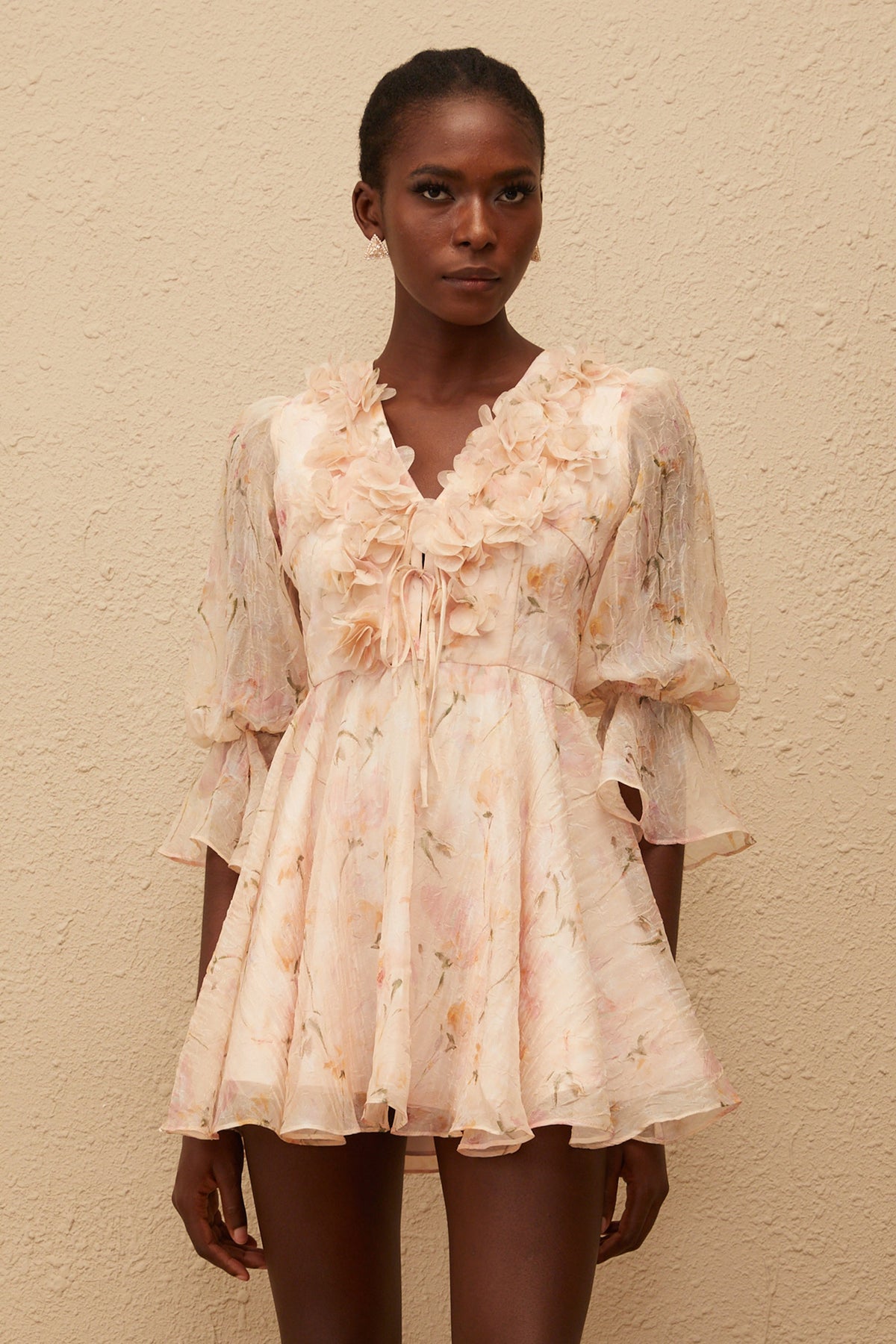 Aliénor Peach Glossy Floral Print Mini Dress