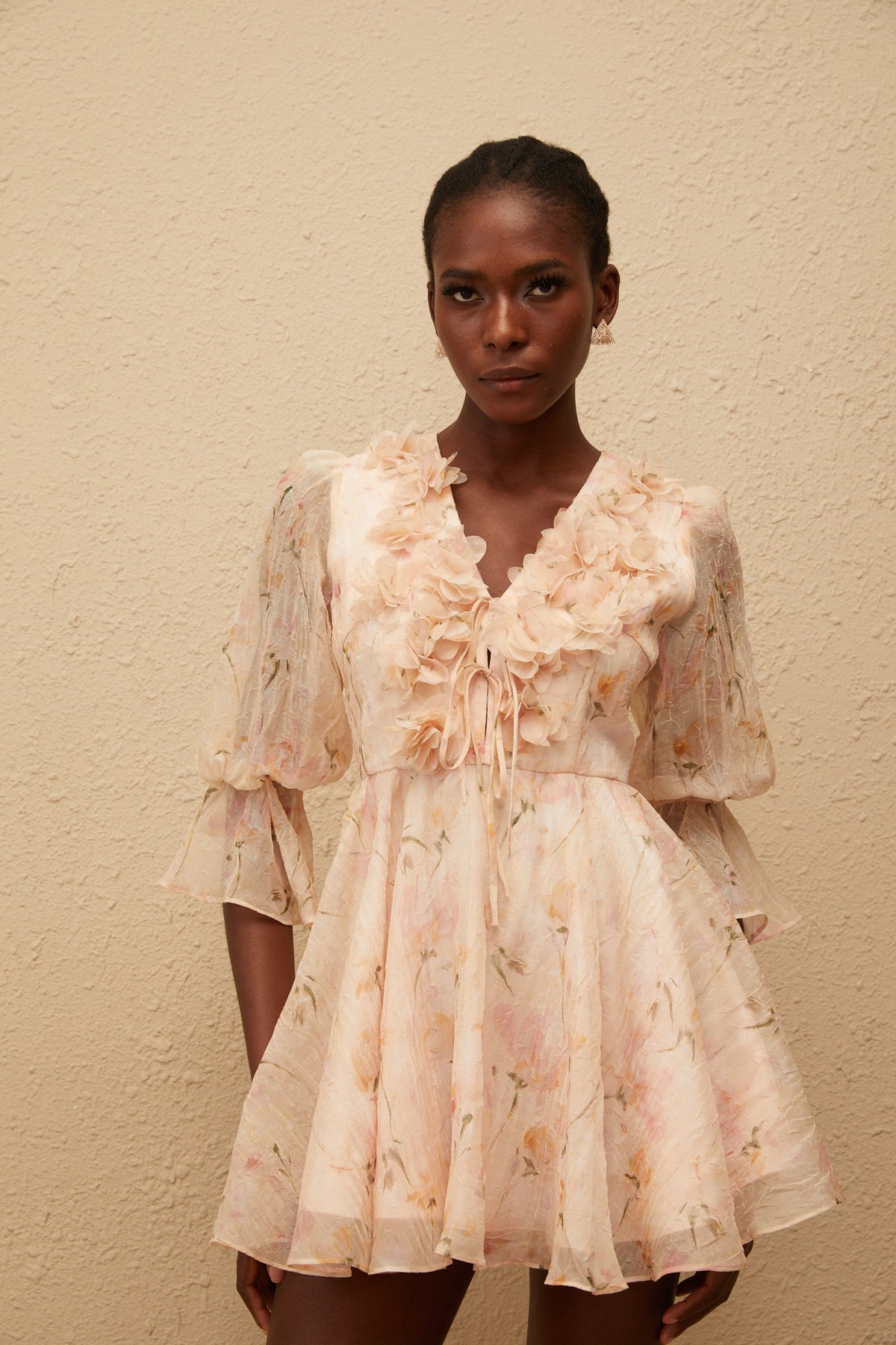 Aliénor Peach Glossy Floral Print Mini Dress