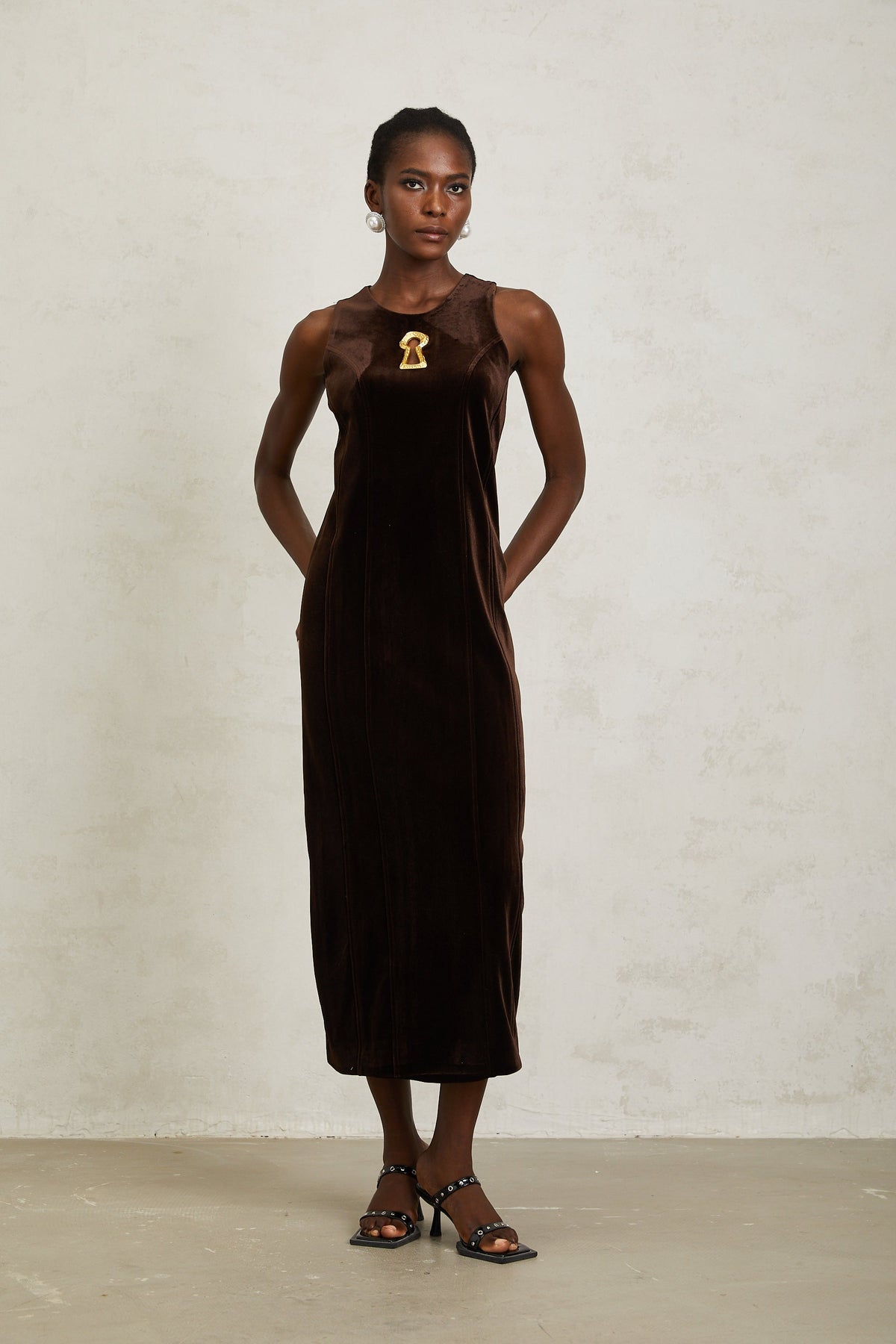 Ysandre Brown Keyhole Velvet Midi Dress