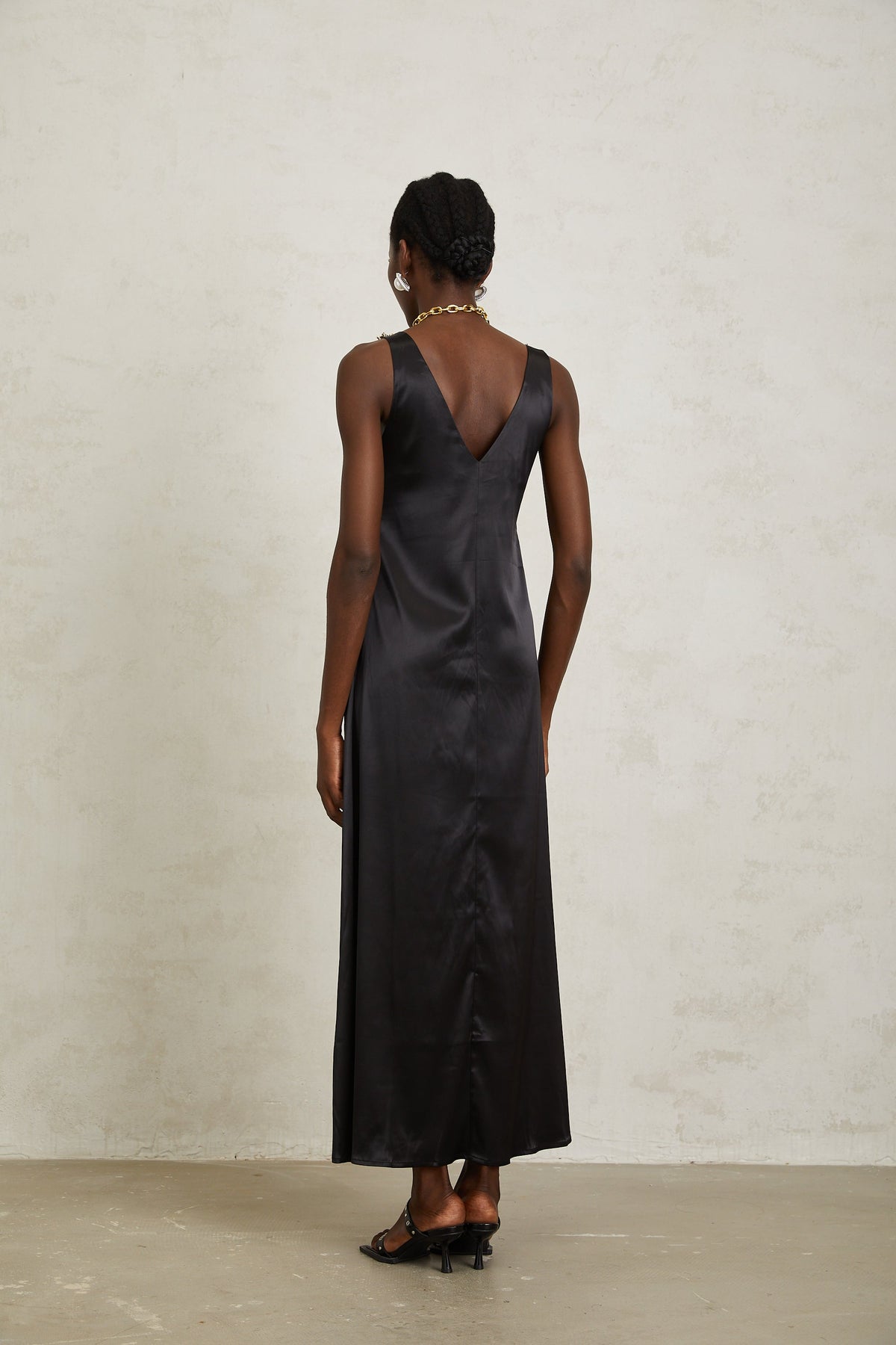 Ysandre Black Chain Detail Satin Midi Dress