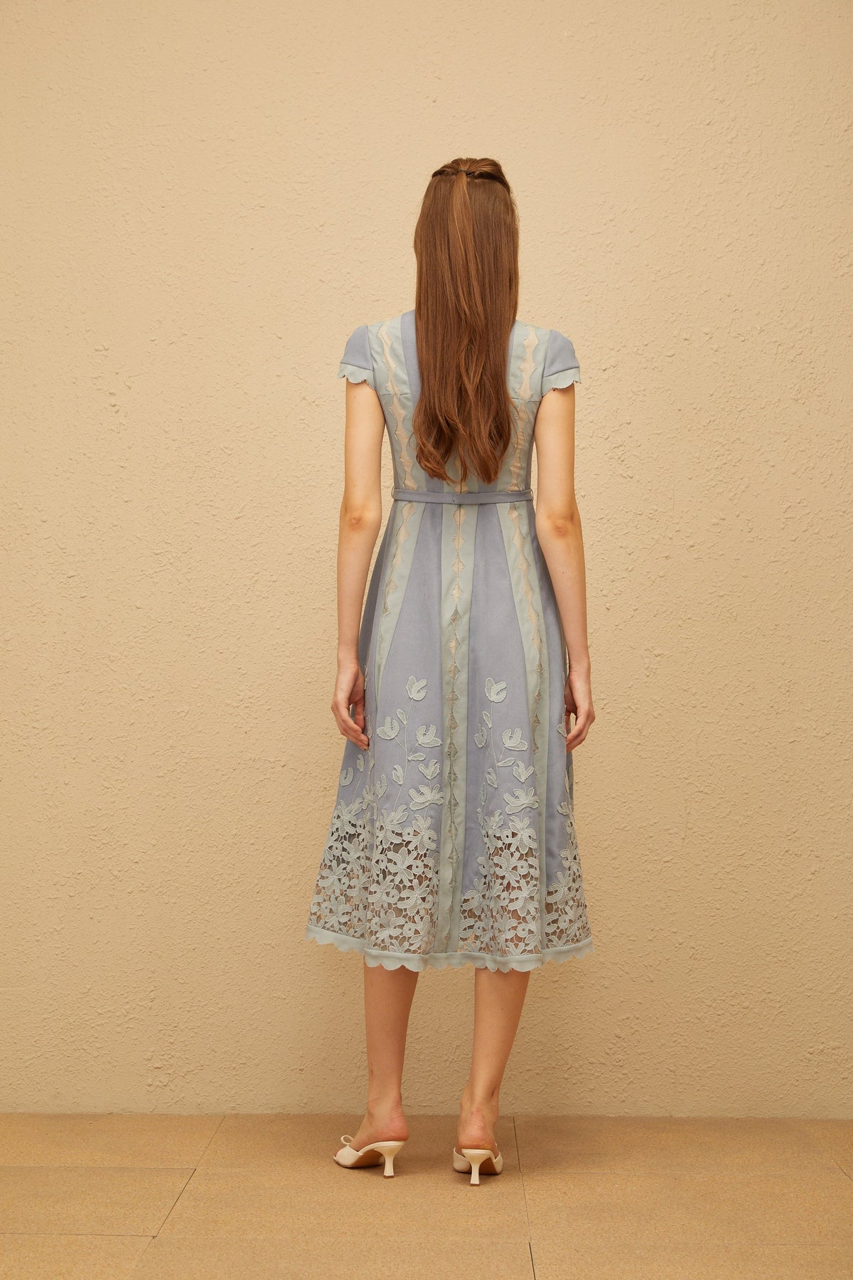 Amália Blue Scalloped Floral Embroidered Midi Dress