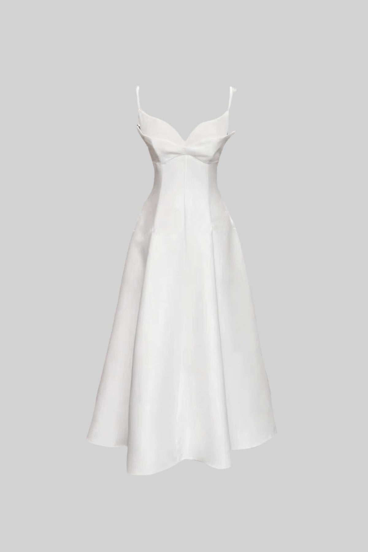 Sleeveless Fitted Dress With Sweetheart Neckline And Flared Knee-Length Skirt - White