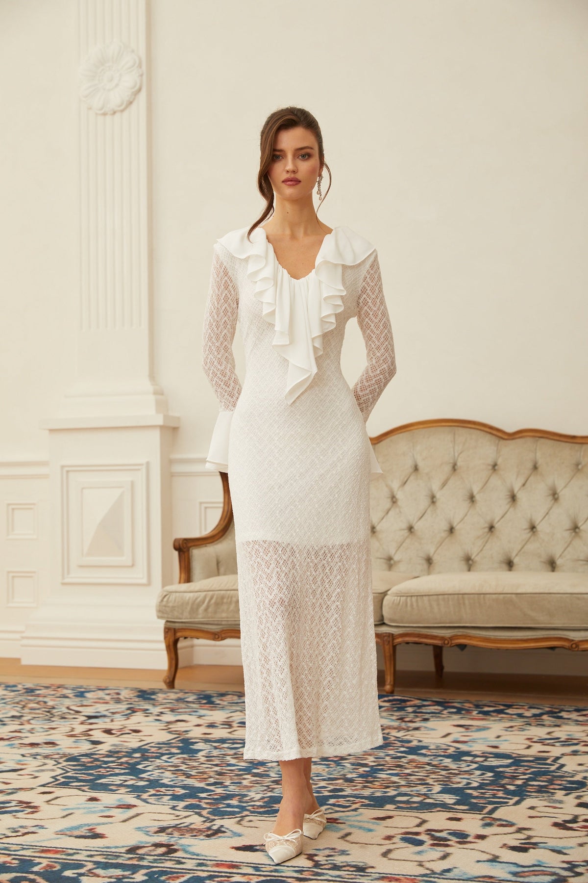 Mădălina White Wavy Pattern Lace Maxi Dress (Final Sale)