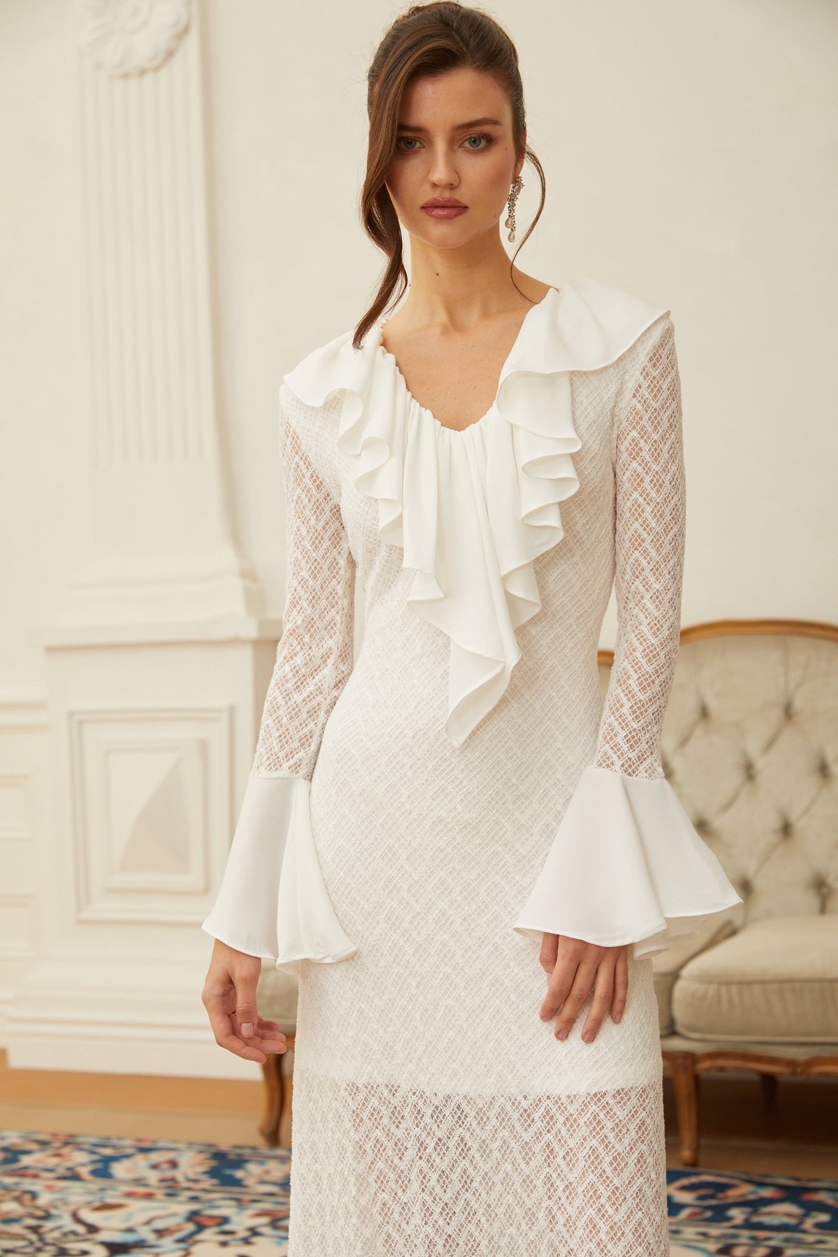 Mădălina White Wavy Pattern Lace Maxi Dress (Final Sale)