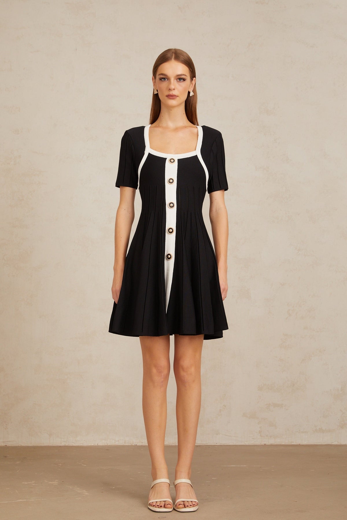 Géraldine Black Contrast Trim Knit Mini Dress