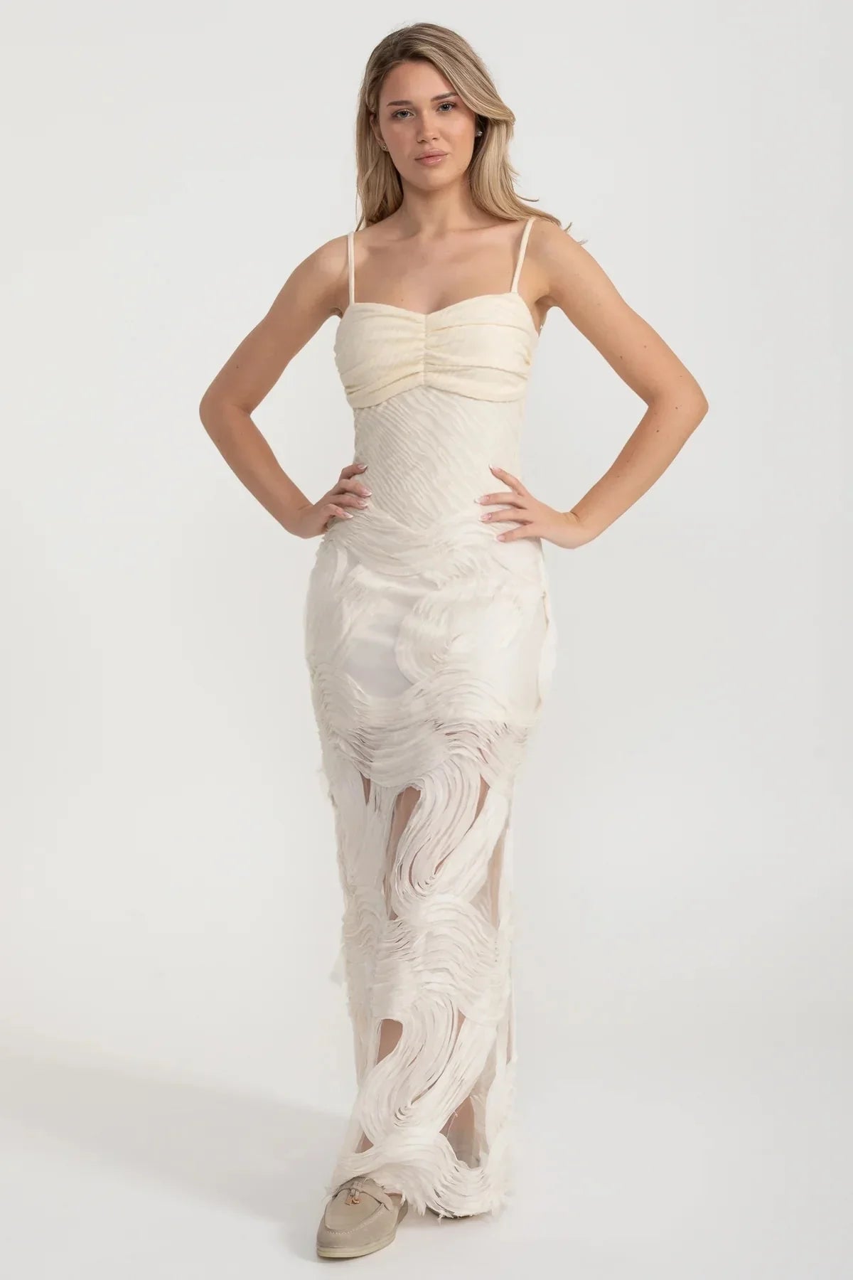 Sleeveless Evening Gown With Intricate Swirling Textures And Sheer Base Material - Ivoire