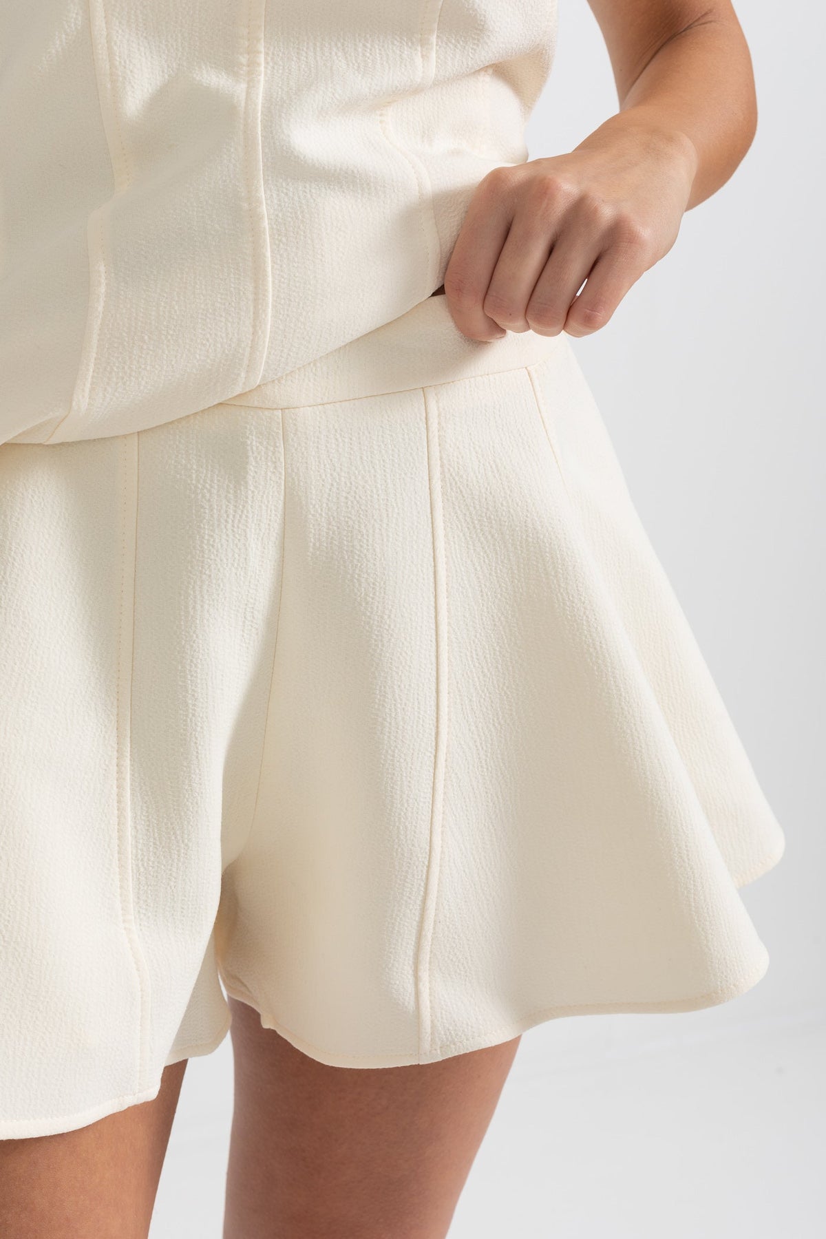 Elegant 3-Piece Dress With Pleated Detachable Collar And Skirt - Ivoire