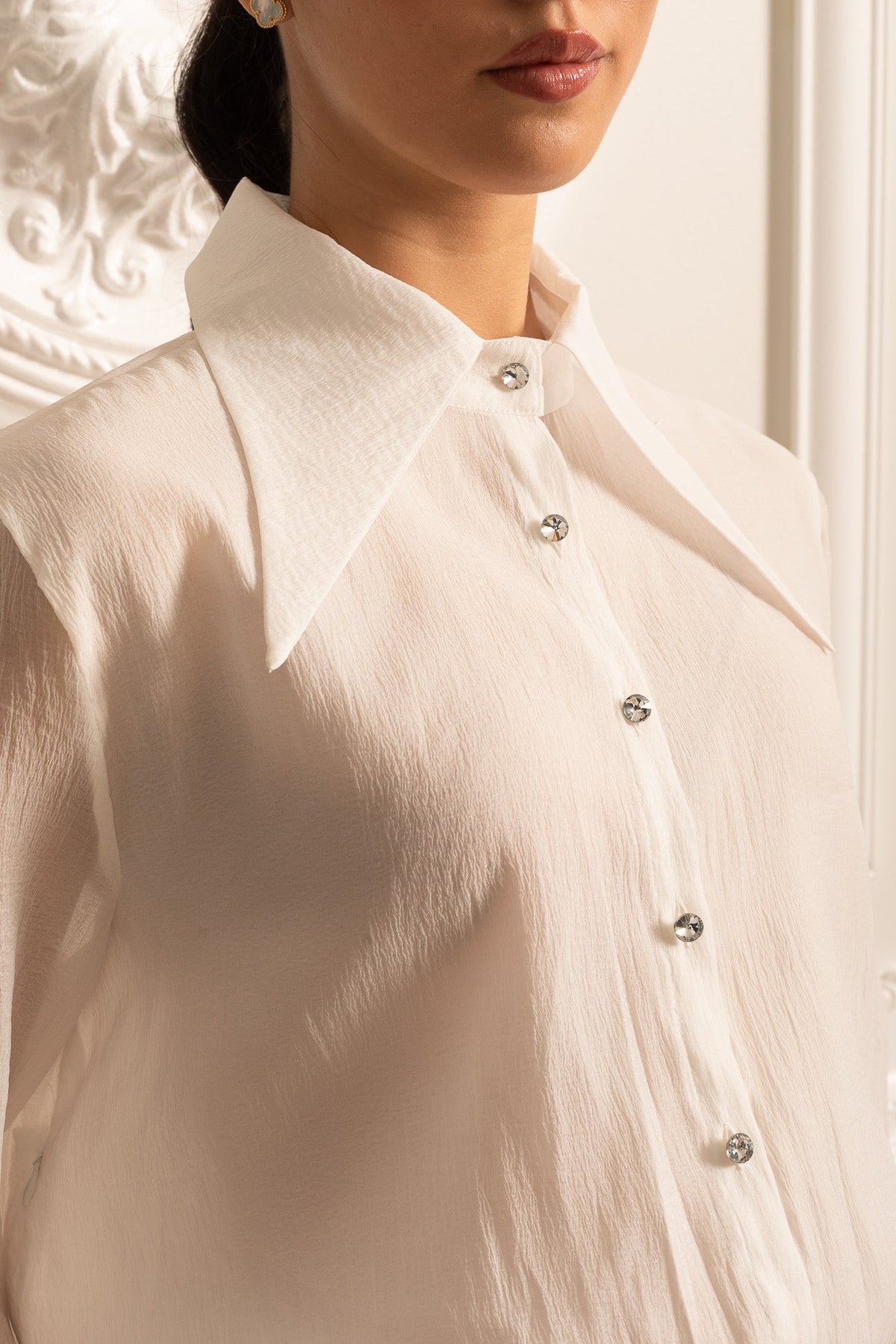 Button-Up Shirt With Cinched Waist - White