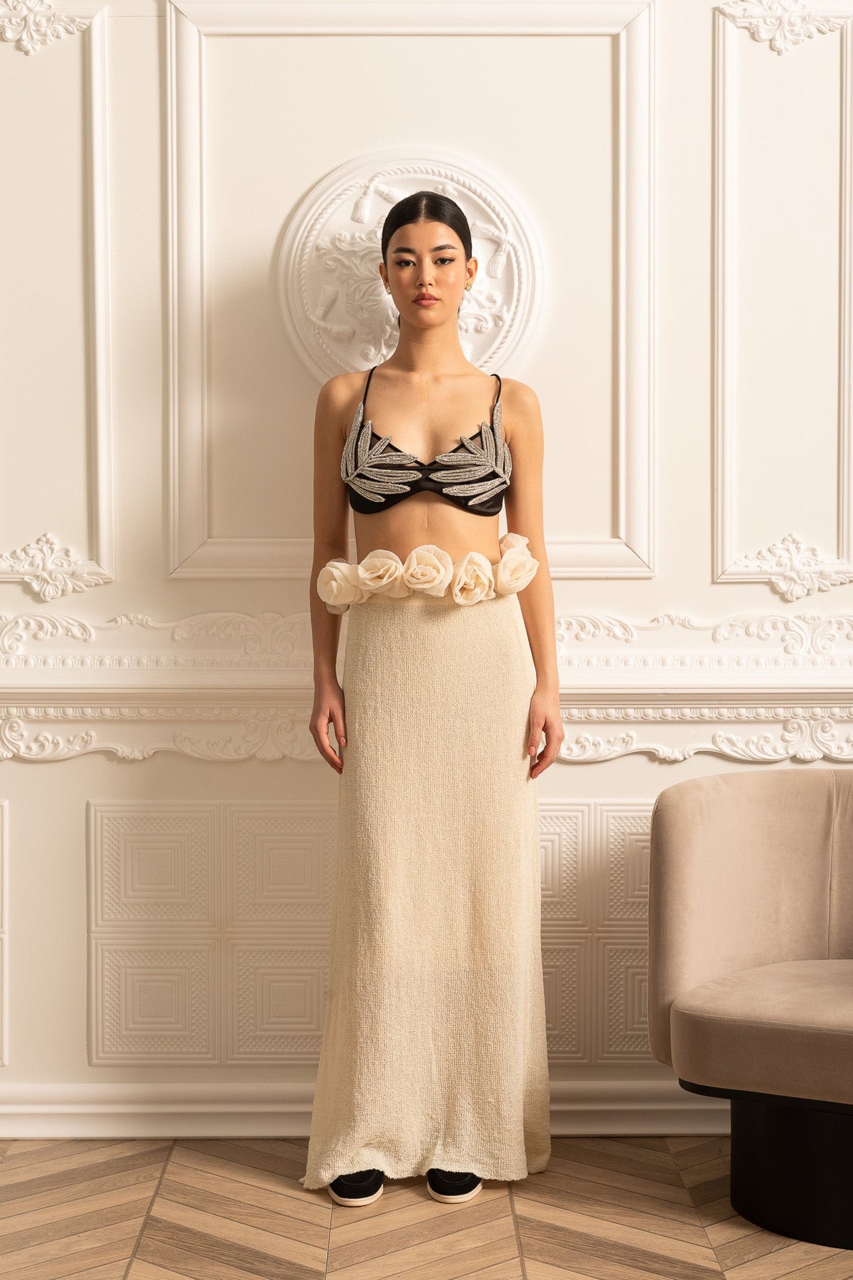 High-Waisted Knit Skirt With 3D Flowers Appliques - Ivoire