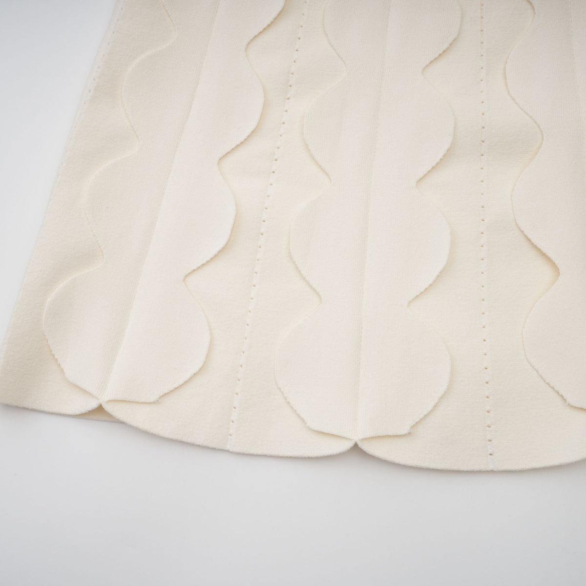 Axelle white wavy-detail sleeveless mini dress - White