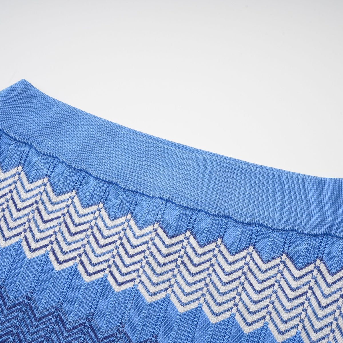 Daniela blue zigzag-design knit top & skirt matching set