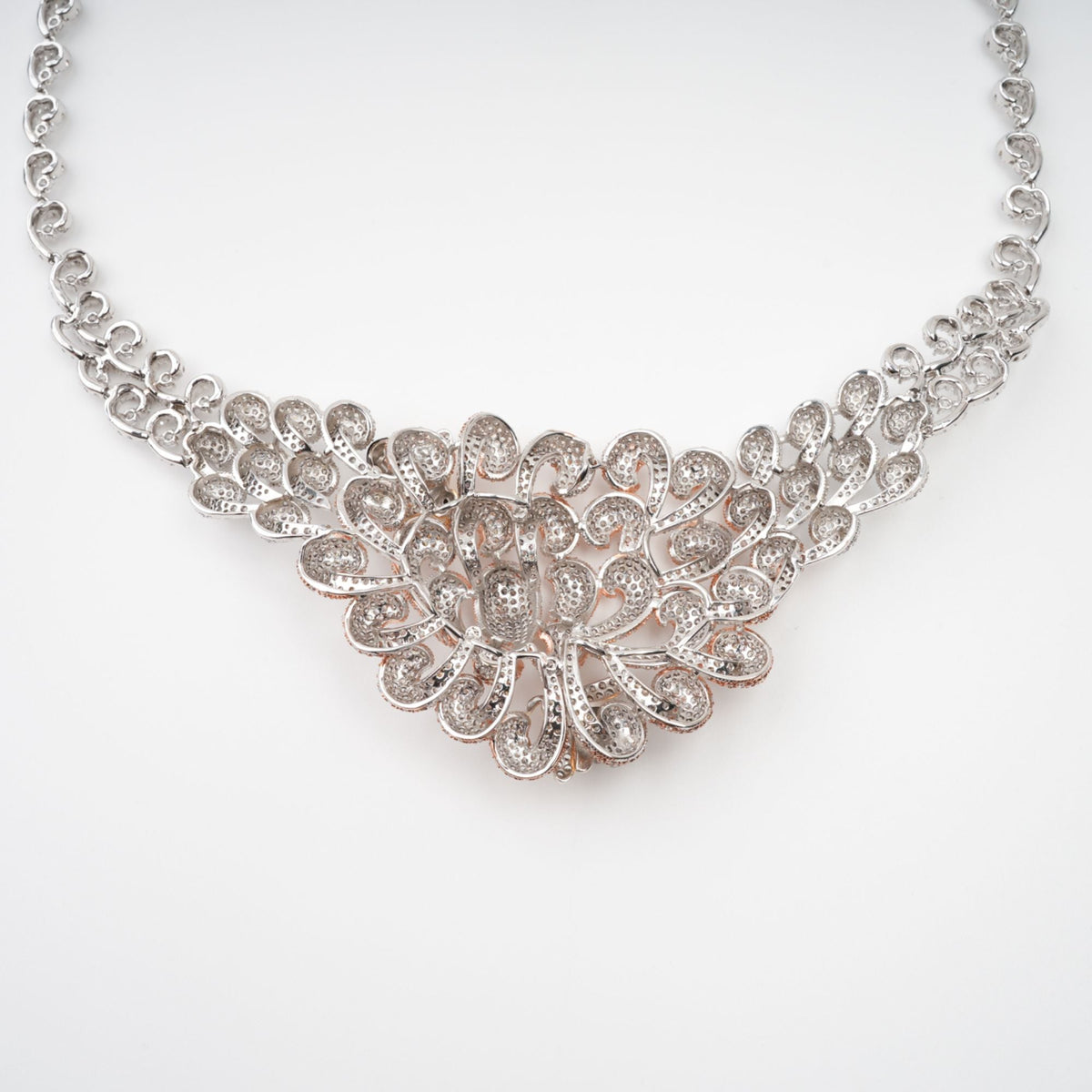 Anthemon Silver Tone Crystal Embellished Necklace