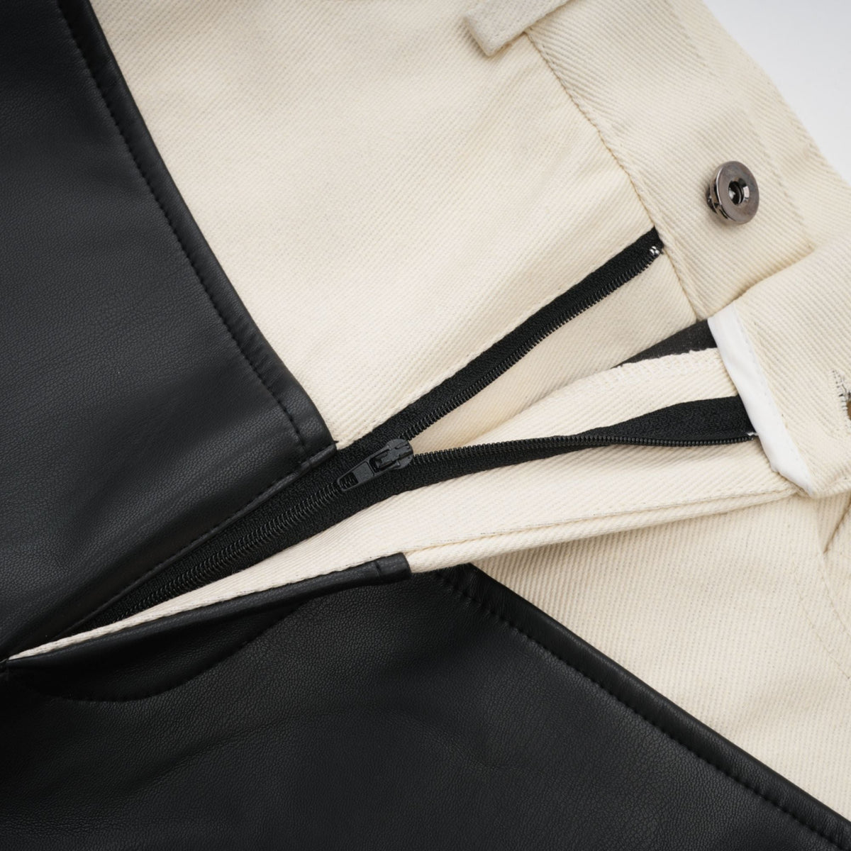 Clotilde contrast-color leather trousers - Black