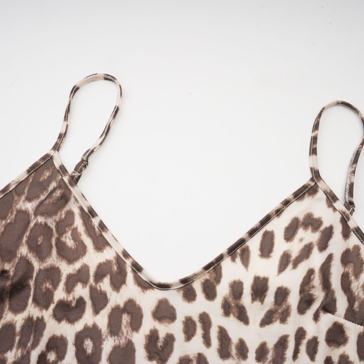 Belle leopard-print oversize-sleeved blouse