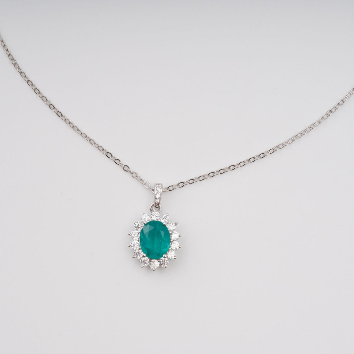 Kaisu Green Oval Gemstone Pendant Sterling Silver Necklace