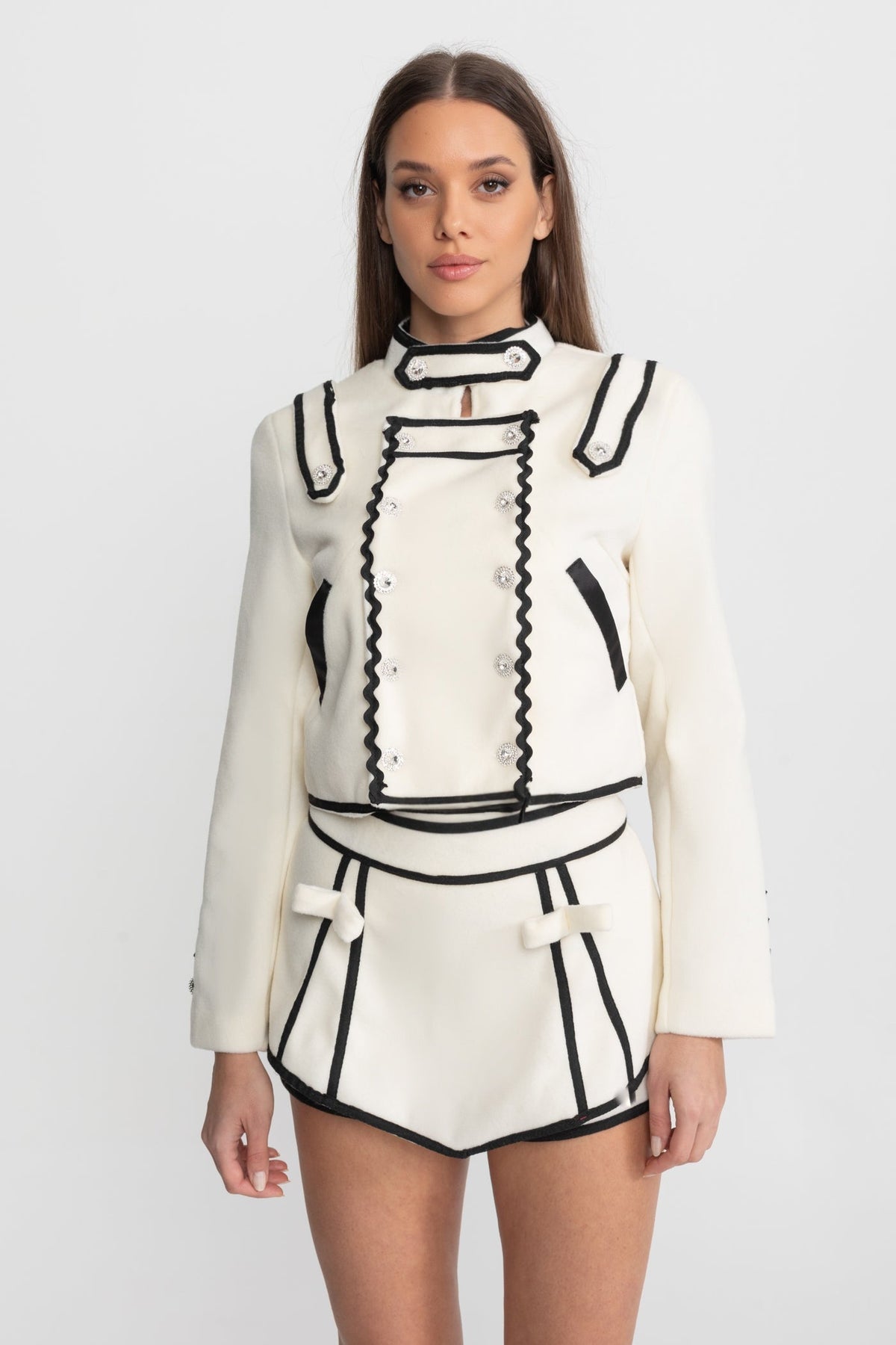 Structured Co-Ord Set with Contrast Trim and Crystal Buttons – Ivoire