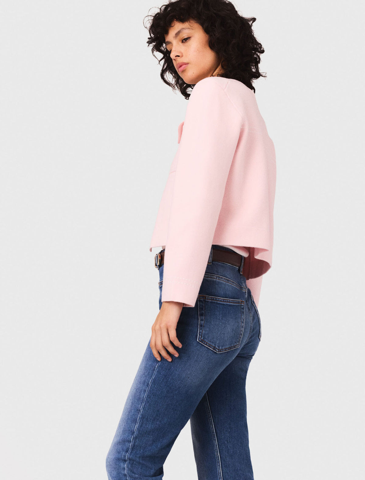 MADDY PINK TOPSTITCHED CROPPED CARDIGAN WITH PATCH POCKETS AND GOLD BUTTONS - PINK
