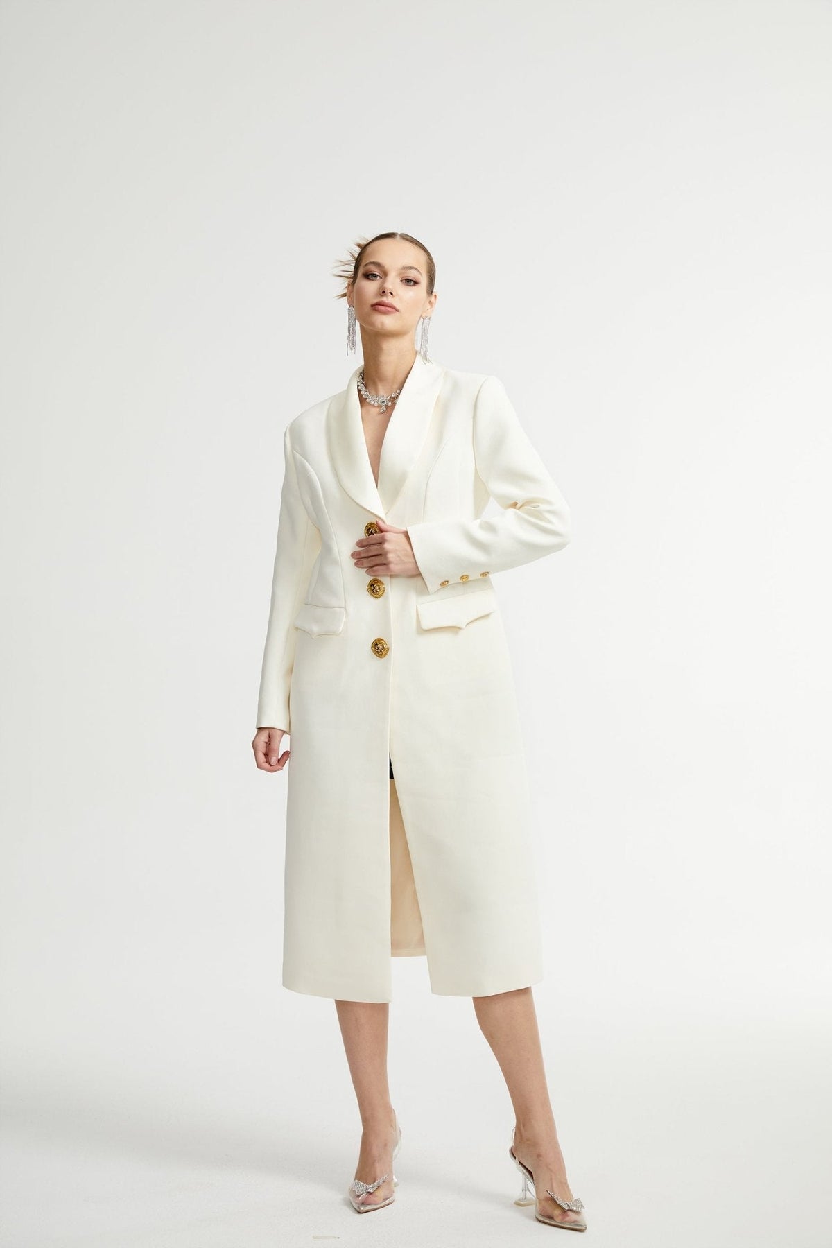 Illyria white single-breasted long coat