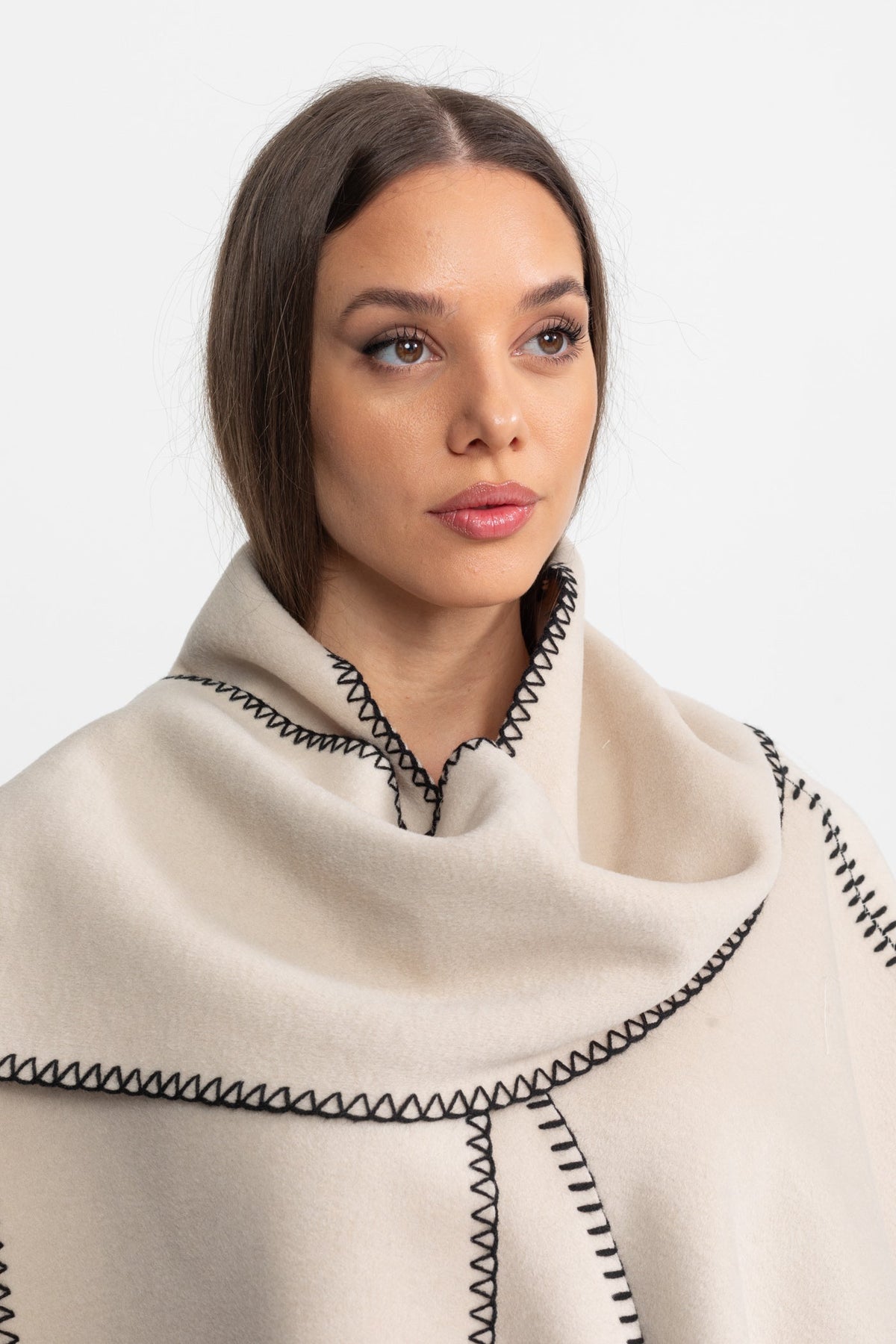 Wool Blend Poncho with Contrast Whipstitch Edging – Ivoire