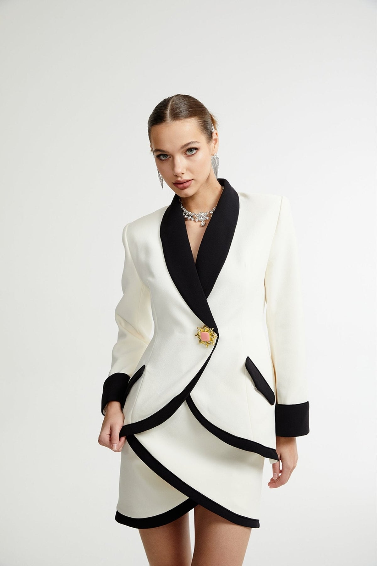 Vespera contrast colours jacket & skirt matching set