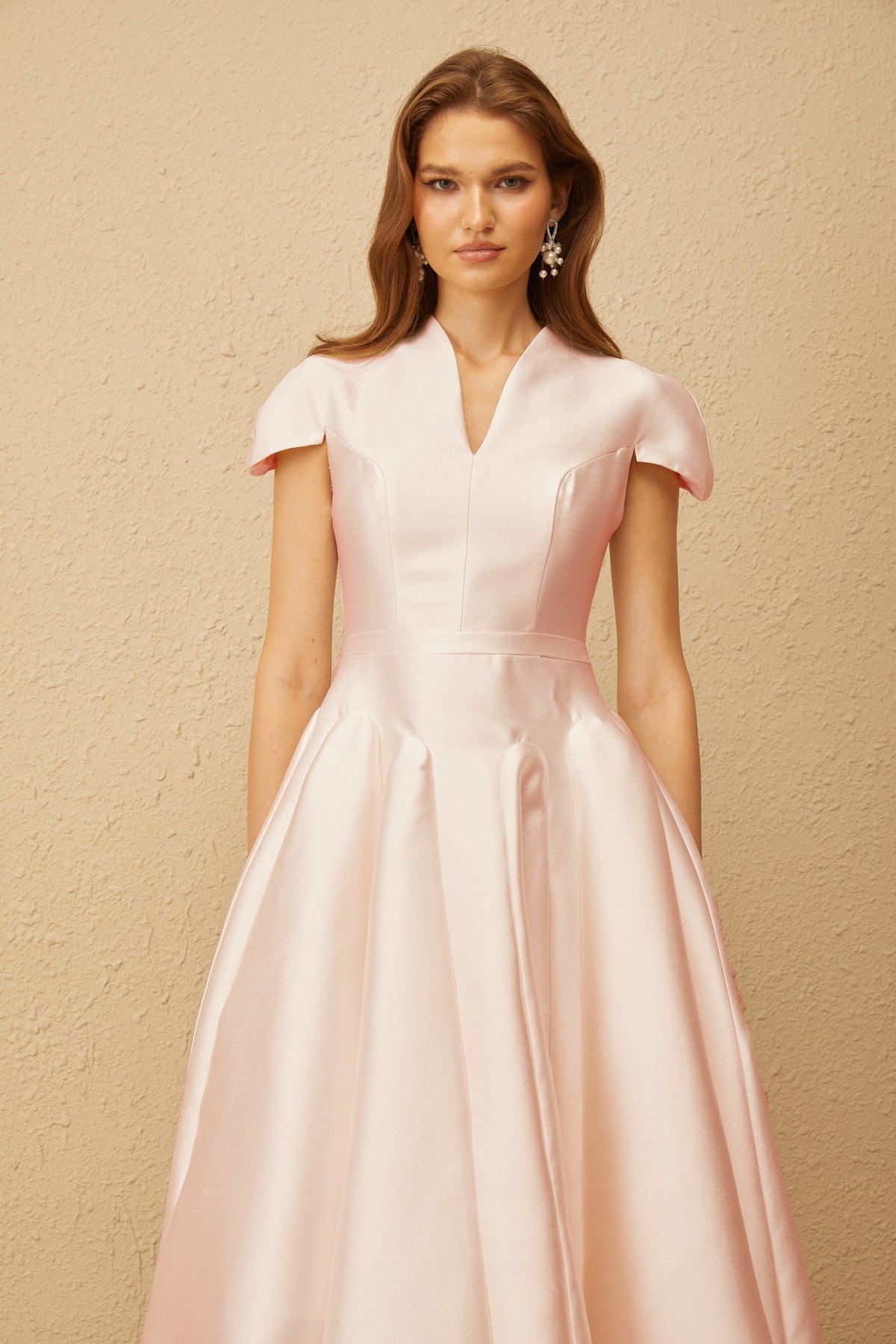 Aventin Pink Godet Design Midi Dress